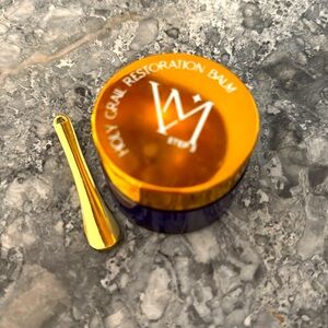VM skincare Holy Grail Restoration Balm